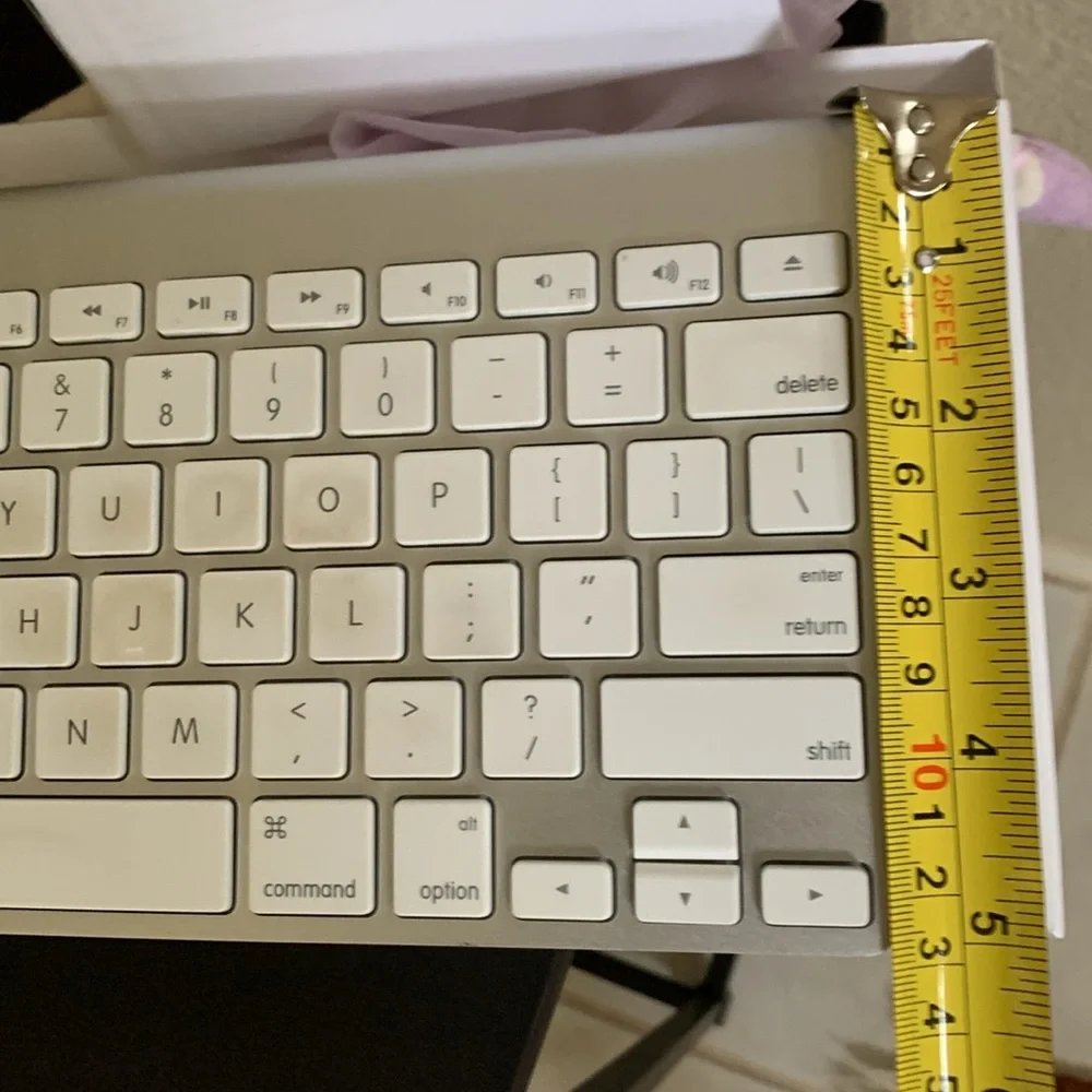 Apple Wireless keyboard